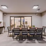 Nice Home In Malinska With Sauna بيت للعطل
