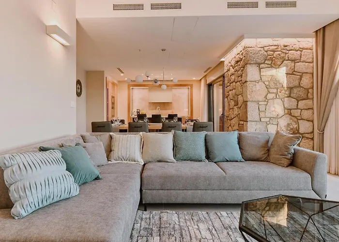Beautiful Home In Malinska With Sauna Ferienhaus *